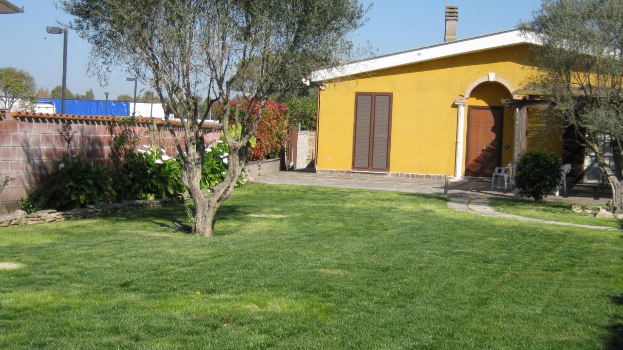 Sinequaroma Hotel Casal Palocco Exterior foto